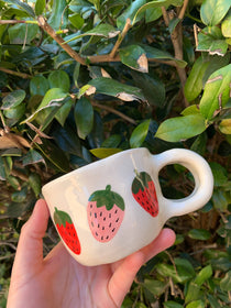 Demitasse vs Coffee Mug: Choosing Capacity &amp; Shape
