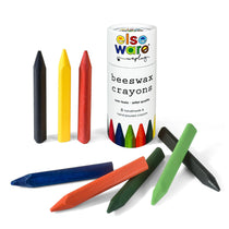 A Compact Travel Drawing Kit | Colorful Bunch